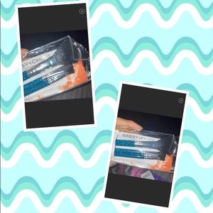 Blue Blk animal print brush set